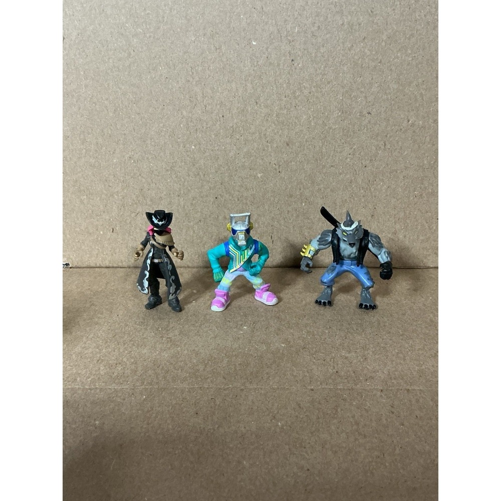 FORTNITE DJ‎ Yonder/Dire Wolf/Pink Hair Cowgirl Battle Royal MINI 2.5" Toys